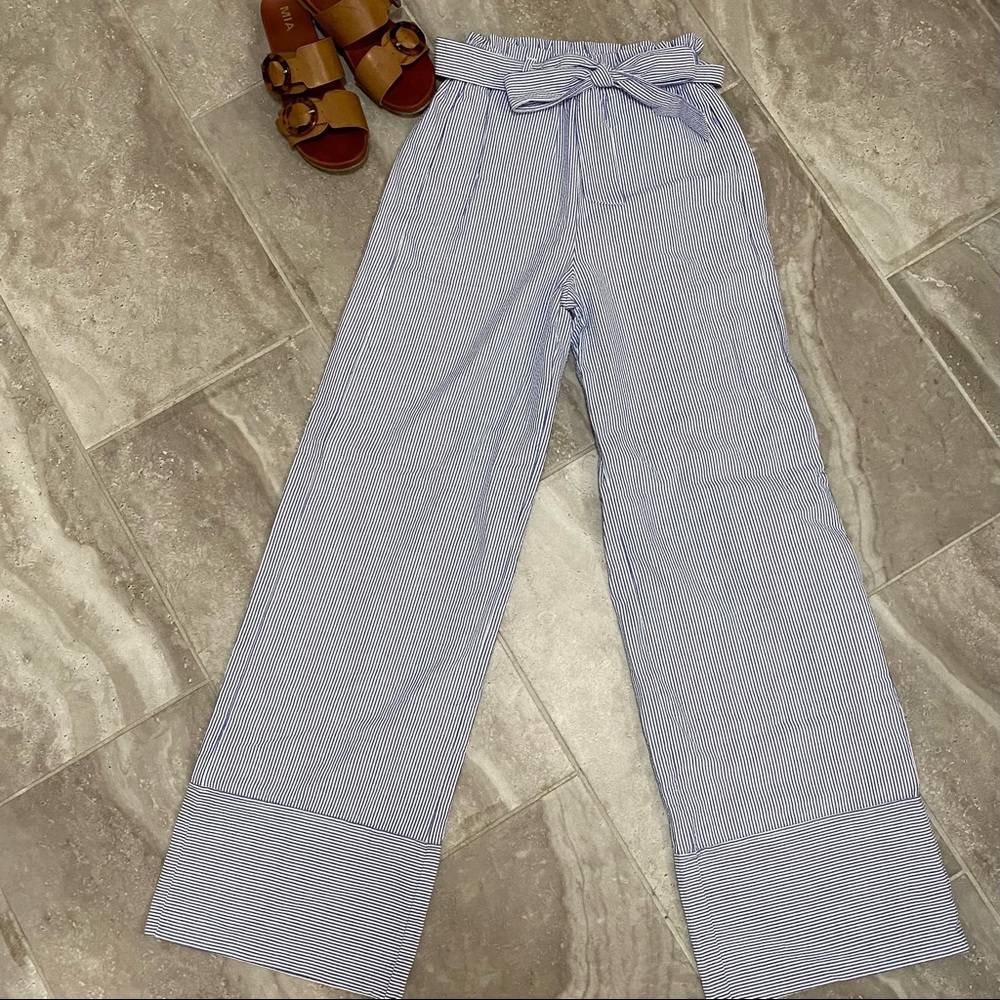 Lauren James Wide Legged Pants w/Elastic waist.